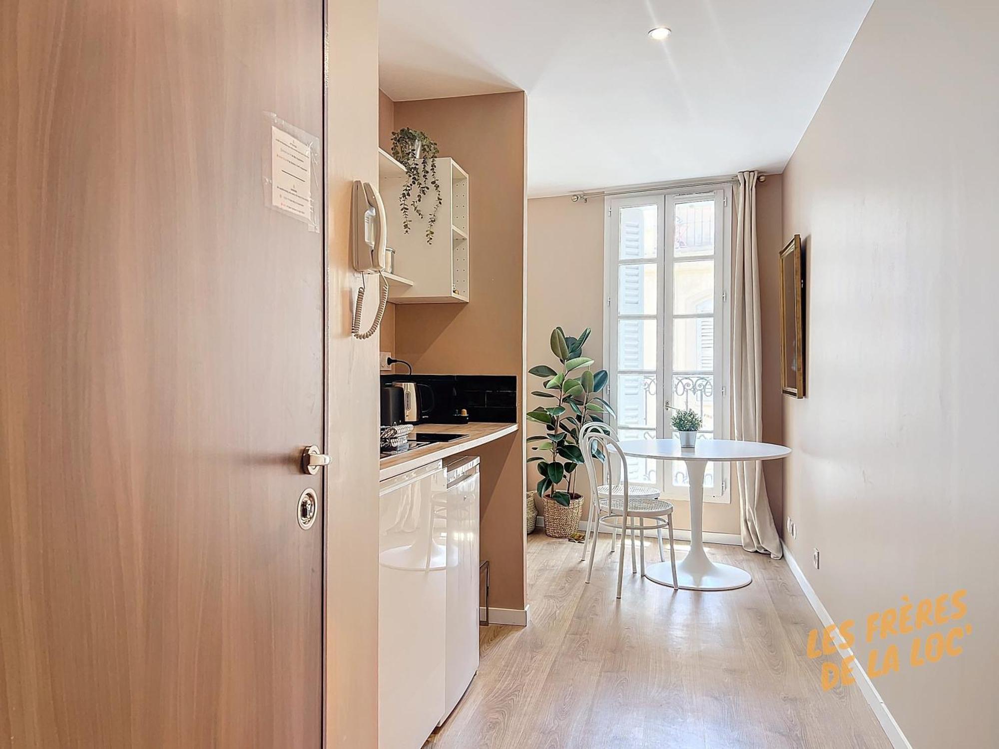 Appartement Joli - Hyper & Climatisation - Les Freres De La Loc' Marseille